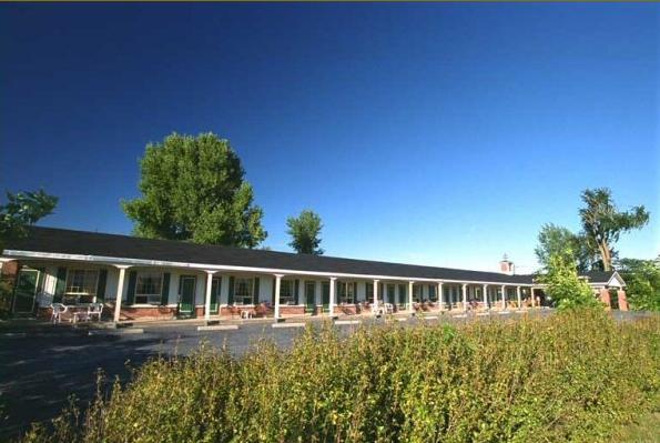 Auberge - Motel Le Pigeonnier Farnham Luaran gambar