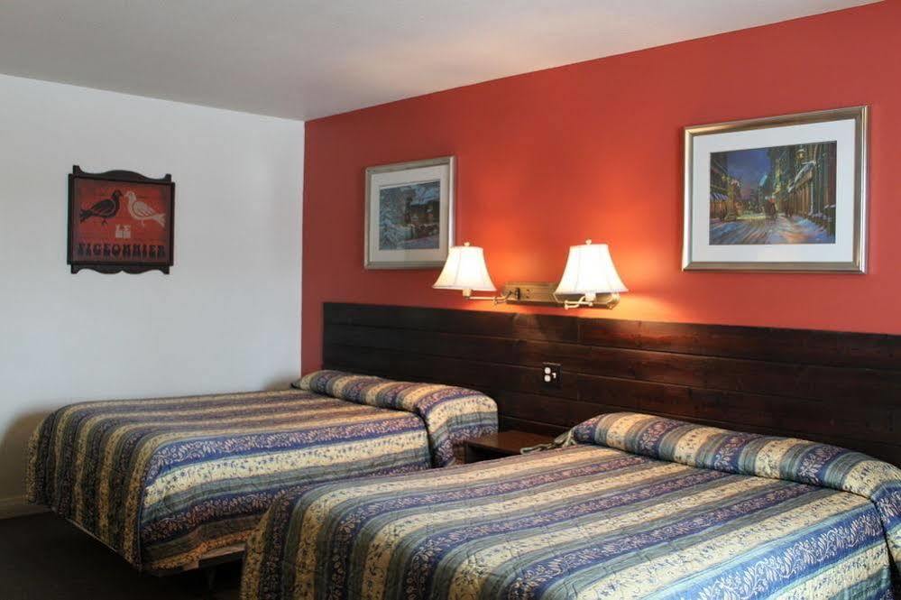 Auberge - Motel Le Pigeonnier Farnham Luaran gambar